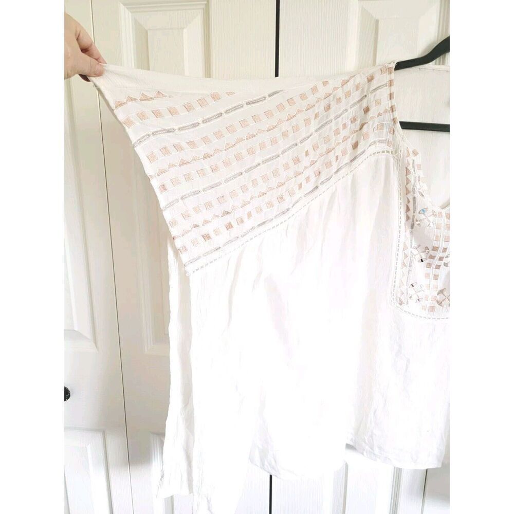 Chico's S/M Embroidered Poncho Top Boho Flowy Cream Size 8-10 Beaded - Picture 3 of 10